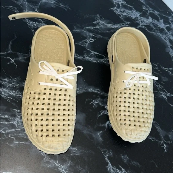 Barbara King Sole Steppers All-Weather Slip On Gardening Shoes Khaki Size Large - Picture 2 of 10